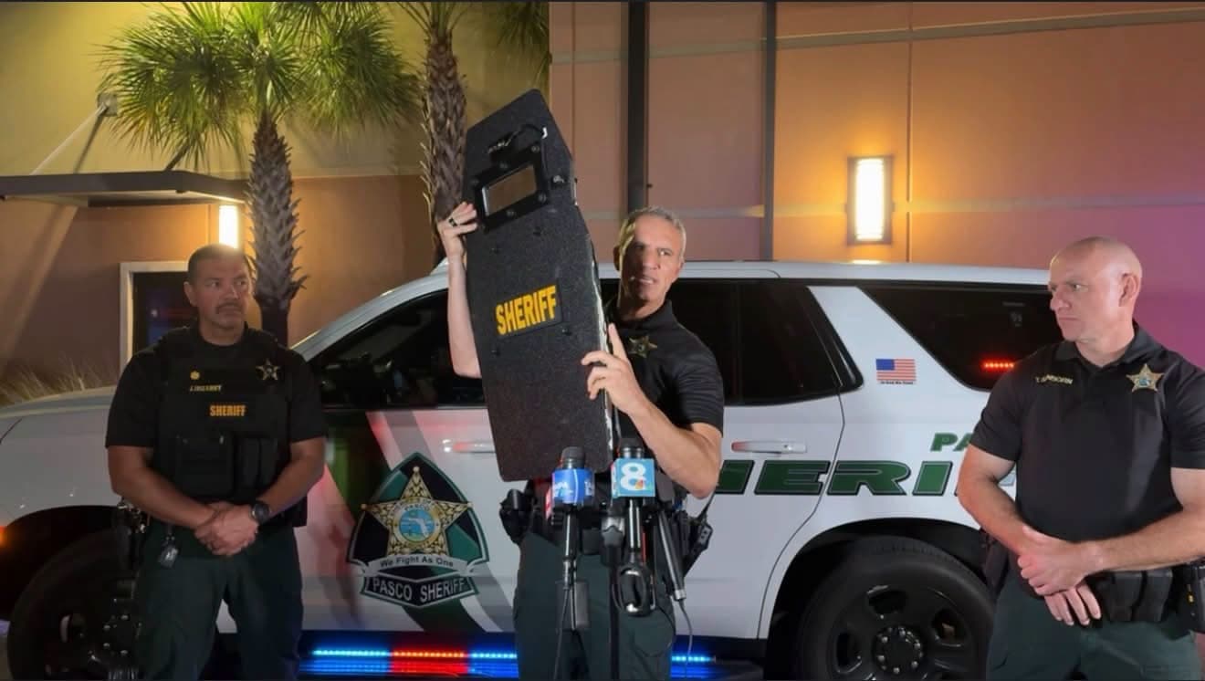 One Bondsman Critical, Two Deputies Hurt After Wesley Chapel Apartment Gunfire, Suspect Dies