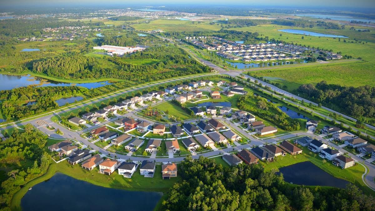 Pasco commissioners want new rental communities to look nicer