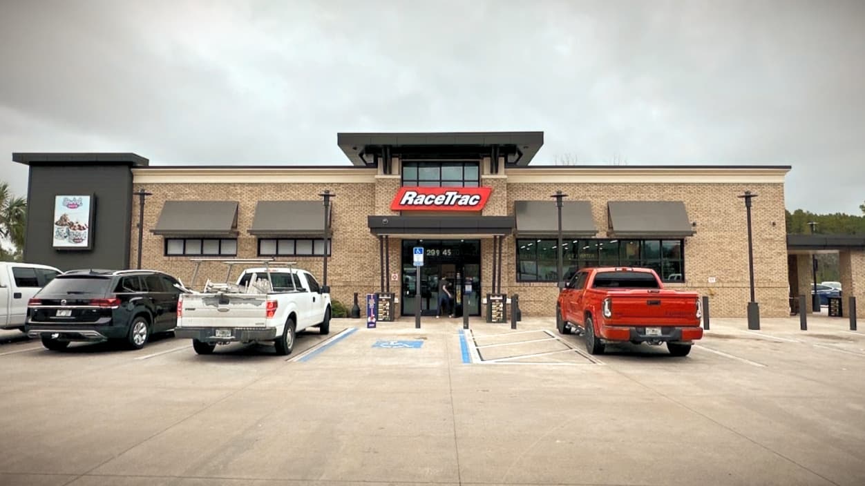 Woman Shot at Racetrac in Wesley Chapel Thanksgiving Night