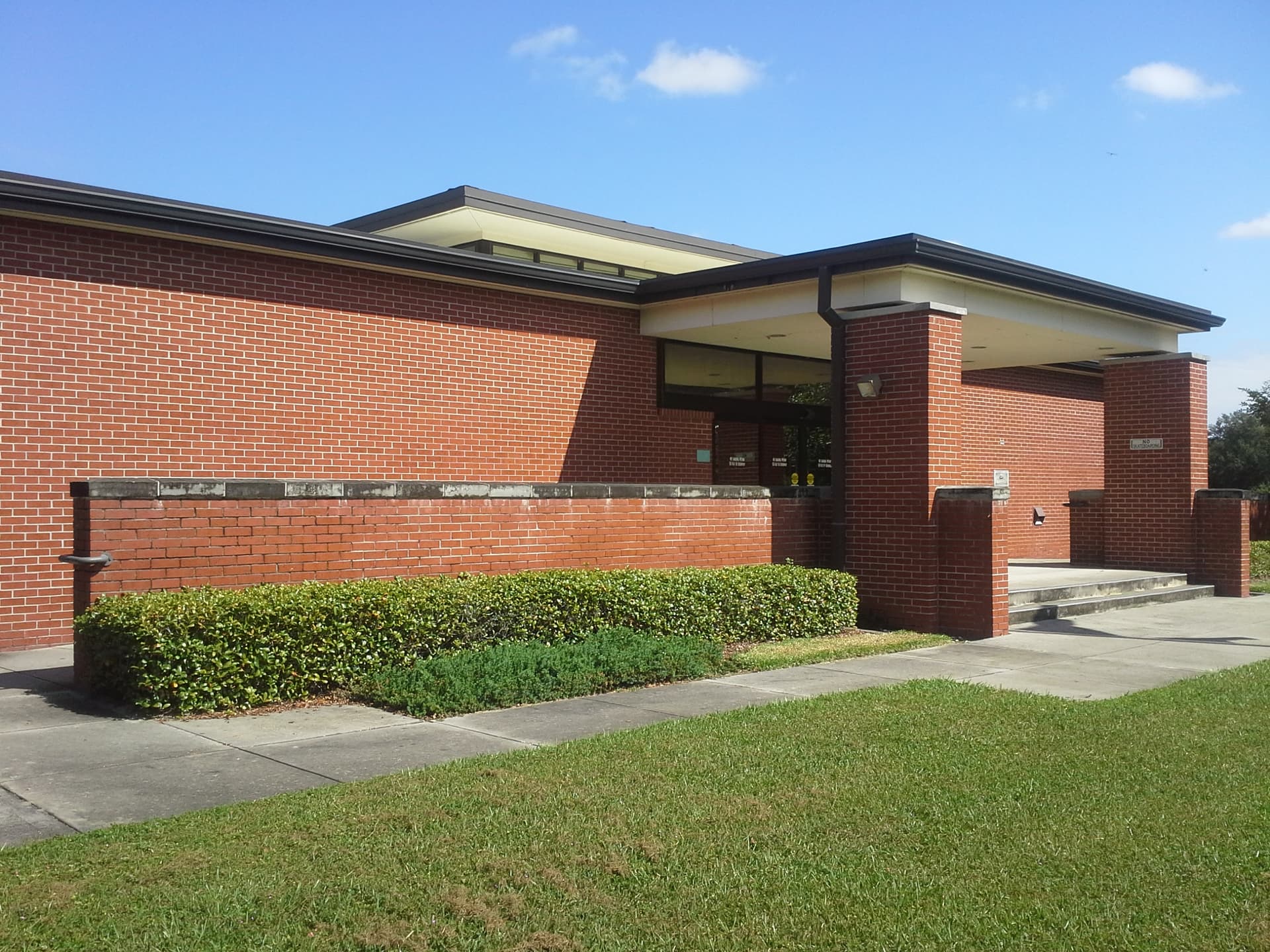 New River library visitors: plan around the October 12 closure