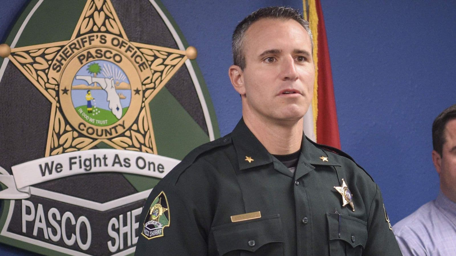 Man reportedly tries to pick up two children in a suspicious van in Wesley Chapel